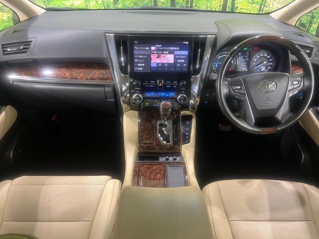 TOYOTA ALPHARD hybrid 4WD 2022