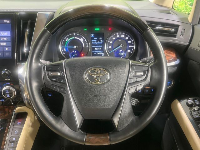 TOYOTA ALPHARD hybrid 4WD 2022