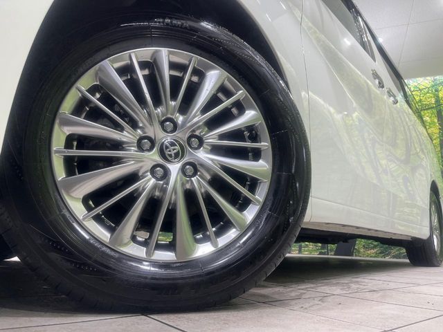 TOYOTA ALPHARD hybrid 4WD 2022