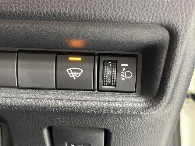 TOYOTA SIENTA HYBRID 2023