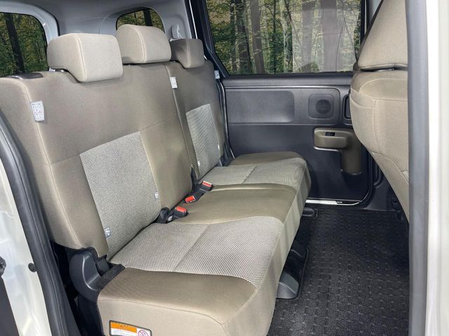 TOYOTA SIENTA HYBRID 2023