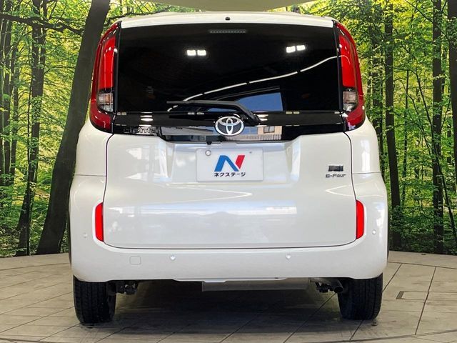 TOYOTA SIENTA HYBRID 2023