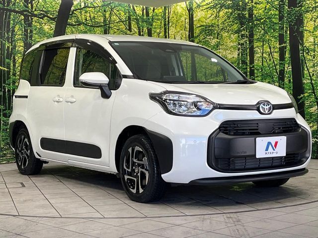 TOYOTA SIENTA HYBRID 2023