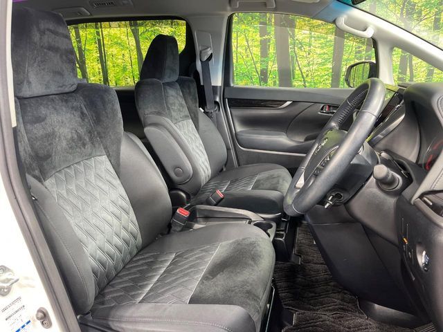 TOYOTA ALPHARD 4WD 2019