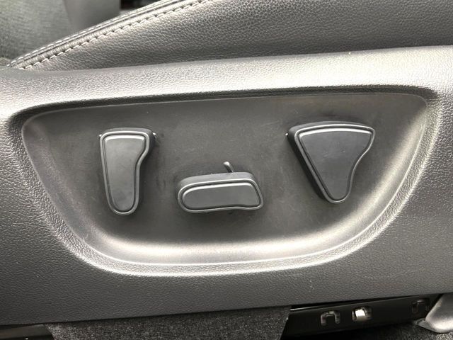 TOYOTA YARIS CROSS HYBRID 2025