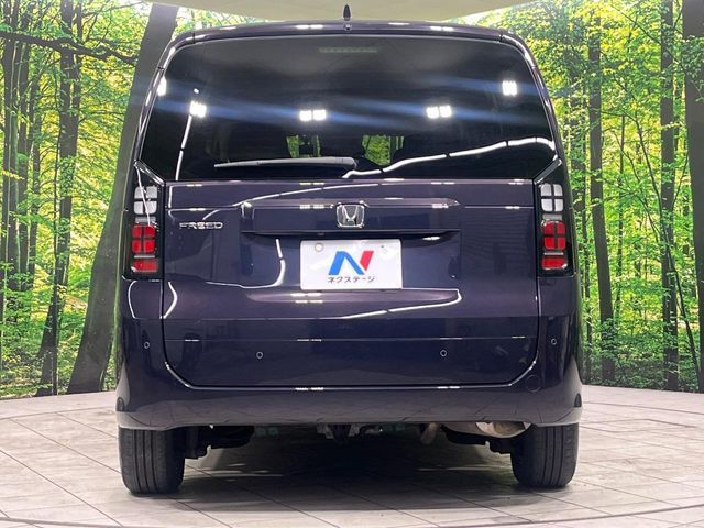 HONDA FREED 4WD 2024