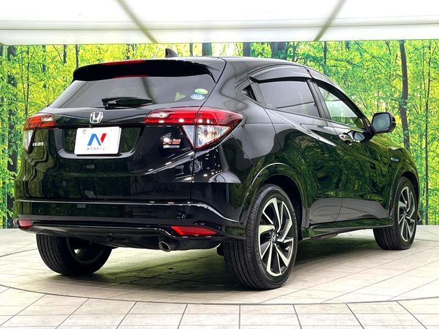 HONDA VEZEL HYBRID 2017