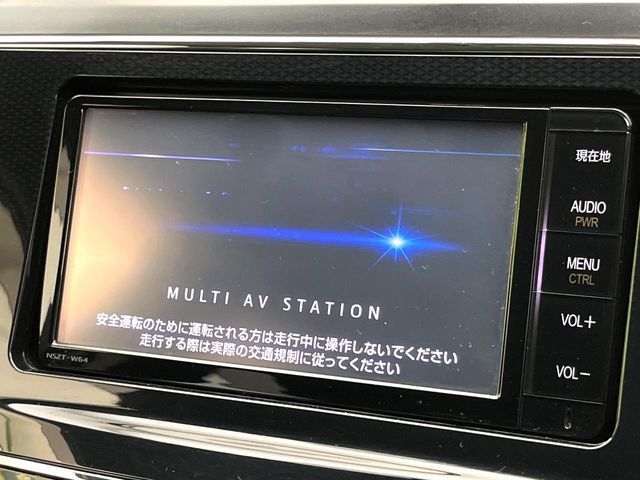 TOYOTA PRIUS Alpha 2015