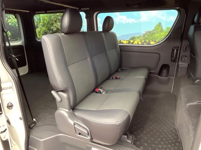 TOYOTA HIACE van 2WD 2025