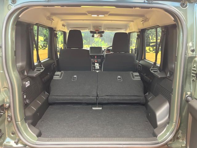 SUZUKI JIMNY NOMADE 2025