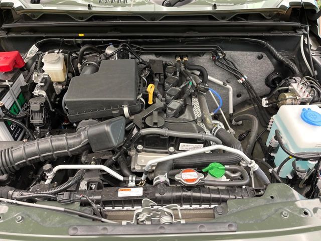 SUZUKI JIMNY NOMADE 2025