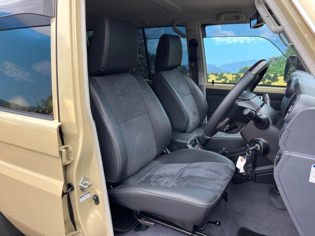 TOYOTA LANDCRUISER 70 2024