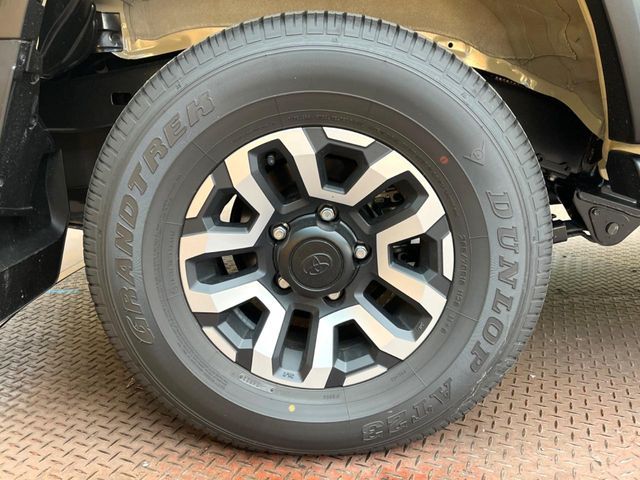 TOYOTA LANDCRUISER 70 2024