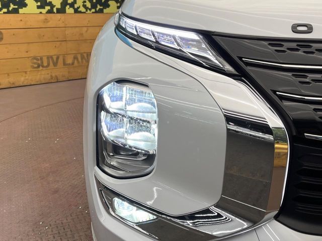 MITSUBISHI OUTLANDER PHEV 2023