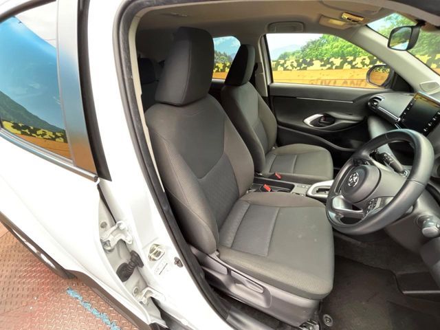 TOYOTA YARIS CROSS 2023