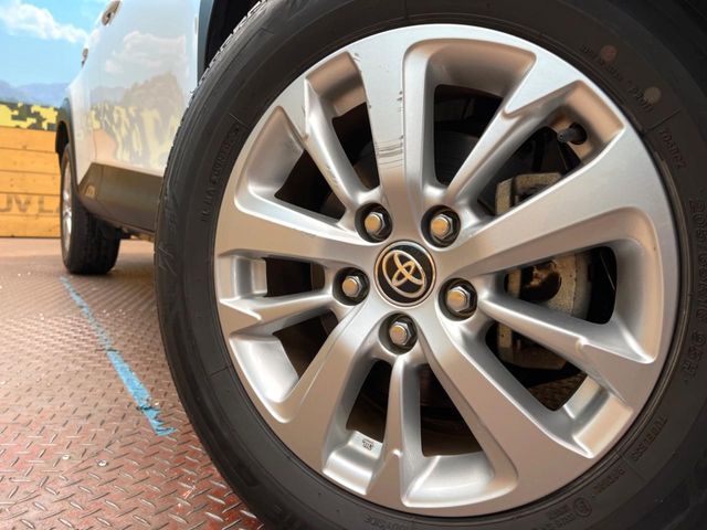 TOYOTA YARIS CROSS 2023