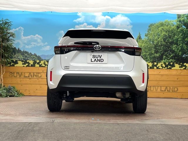 TOYOTA YARIS CROSS 2023