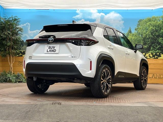 TOYOTA YARIS CROSS HYBRID 2025