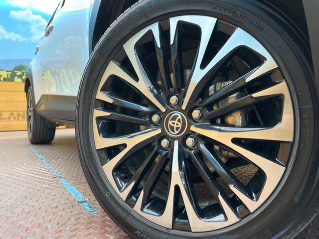 TOYOTA YARIS CROSS HYBRID 2025