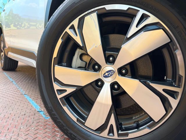 SUBARU FORESTER 2019