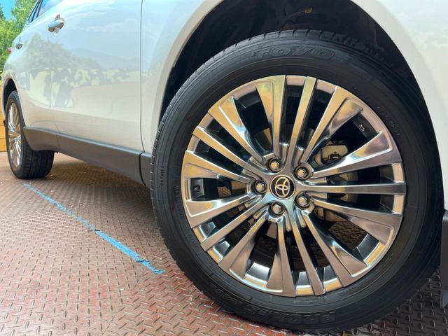 TOYOTA HARRIER HYBRID 2025