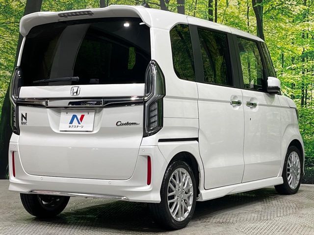 HONDA N BOX CUSTOM 2023