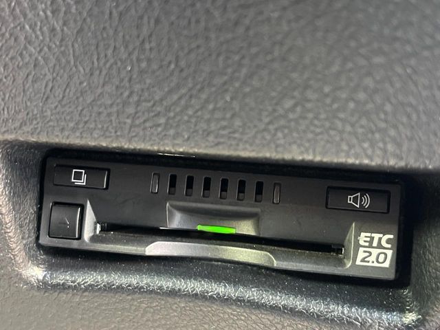 TOYOTA SIENTA HYBRID 2019