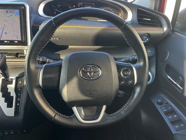 TOYOTA SIENTA HYBRID 2019