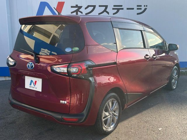 TOYOTA SIENTA HYBRID 2019