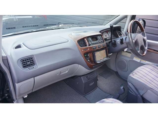 MITSUBISHI DELICA SPACE GEAR  4WD 2006
