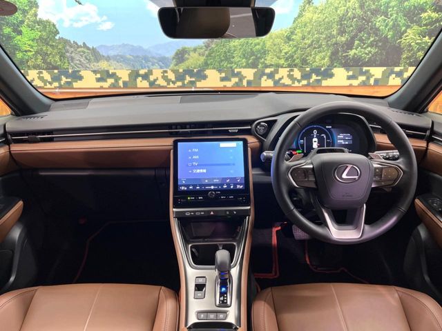 TOYOTA LEXUS LBX 2024