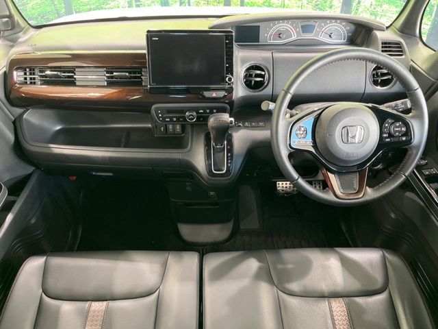 HONDA N BOX CUSTOM 2021