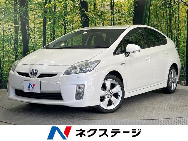 TOYOTA PRIUS 2011