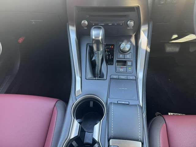 TOYOTA LEXUS NX300h 2018