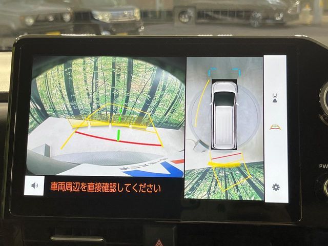 TOYOTA VOXY HYBRID 2022