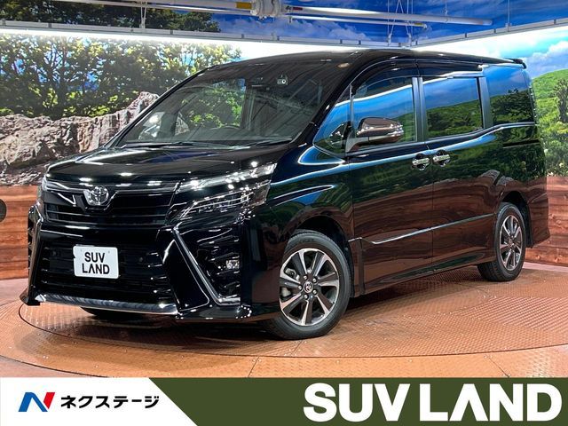 TOYOTA VOXY 2021