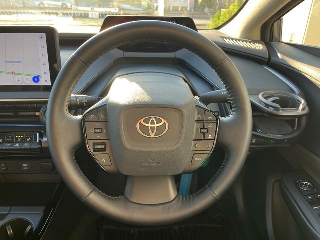 TOYOTA PRIUS 2023