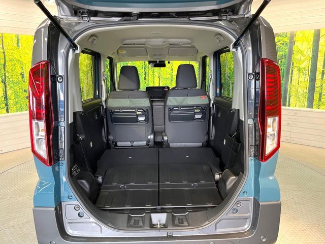 SUZUKI Spacia GEAR 2024