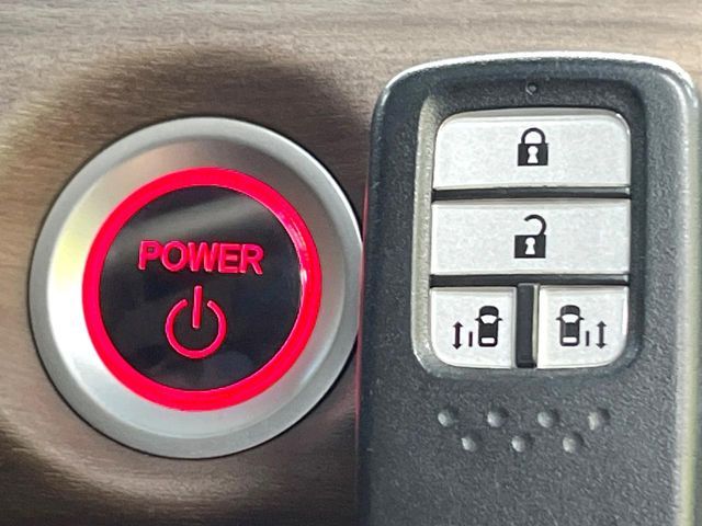 HONDA FREED HYBRID 2024