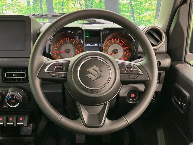 SUZUKI JIMNY NOMADE 2025