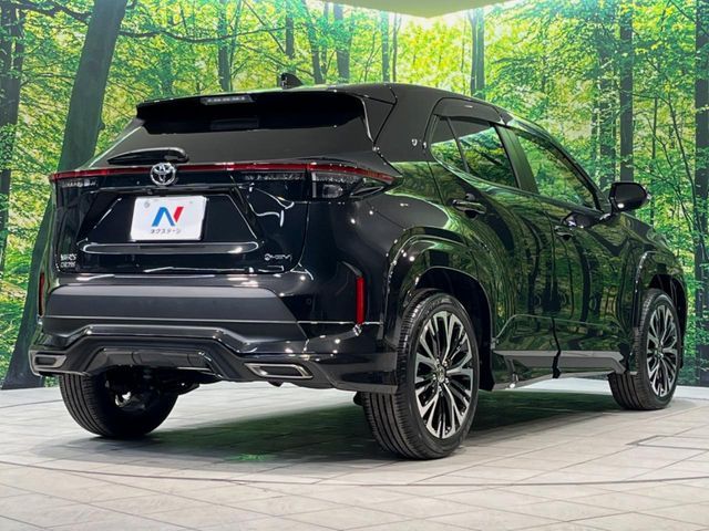 TOYOTA YARIS CROSS HYBRID 2024