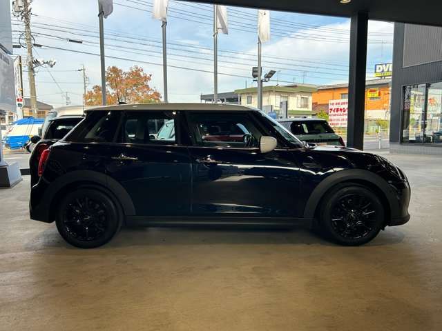 BMW MINI COOPER 5DOOR 2023