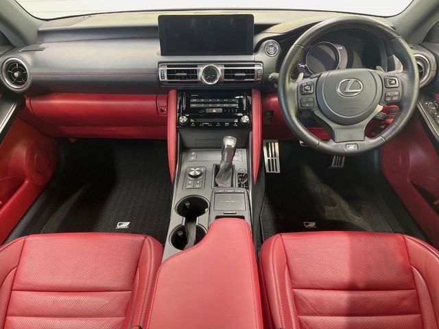 TOYOTA LEXUS IS300 2020