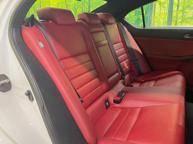 TOYOTA LEXUS IS300 2020