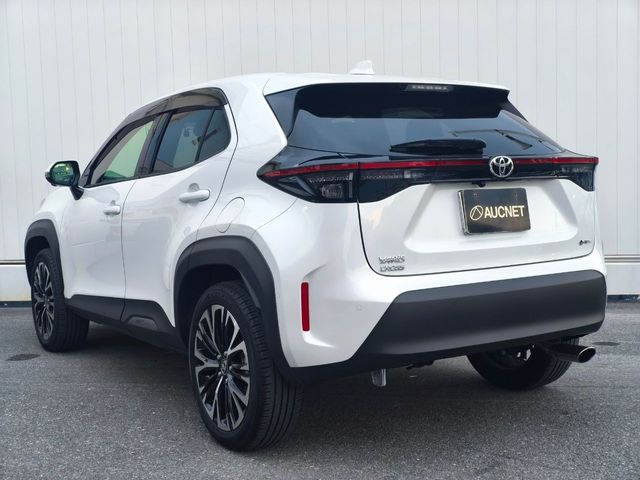 TOYOTA YARIS CROSS HYBRID 2024