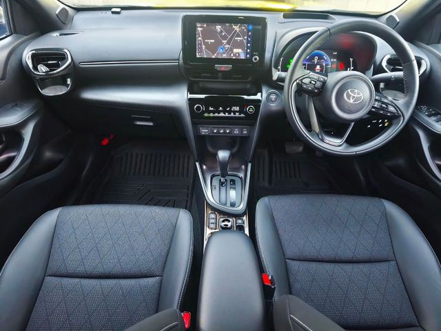TOYOTA YARIS CROSS HYBRID 2024