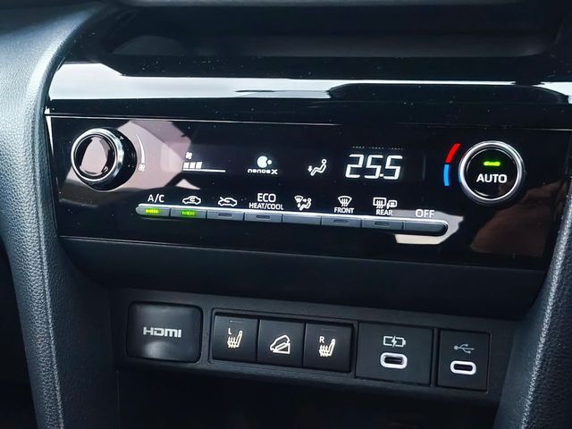 TOYOTA YARIS CROSS HYBRID 2024