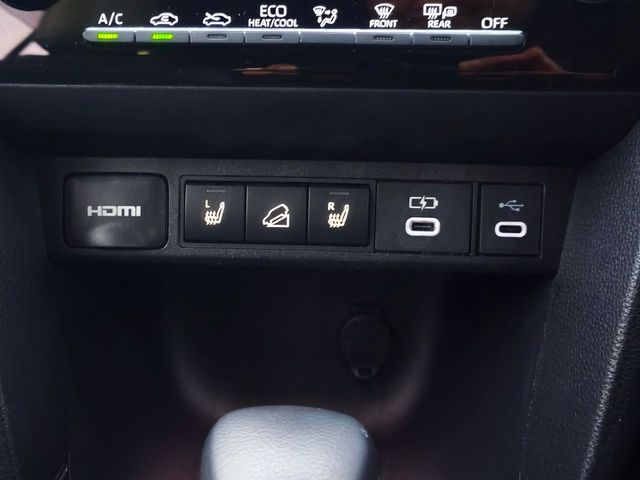 TOYOTA YARIS CROSS HYBRID 2024