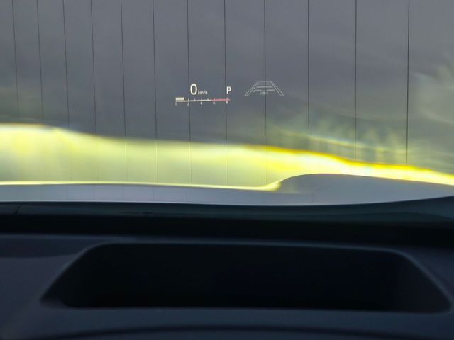 TOYOTA YARIS CROSS HYBRID 2024