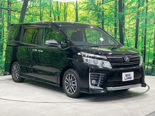 TOYOTA VOXY 2015
